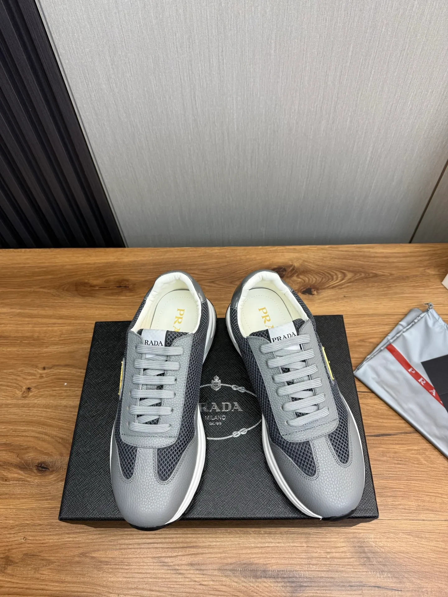 Men's shoes 💰780💰 [PRADA] Men's shoes are popular in the counter, official website synchronization, 1 high-quality shipment ✔️Original cowhide stitching breathable mesh + cowhide lining, 1🆚1 replica, original original bottom, 38-45 (38.45 custom-made, non-refundable)